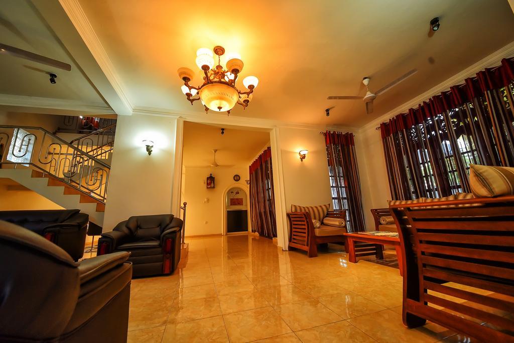 Asian Villa Negombo Exterior foto