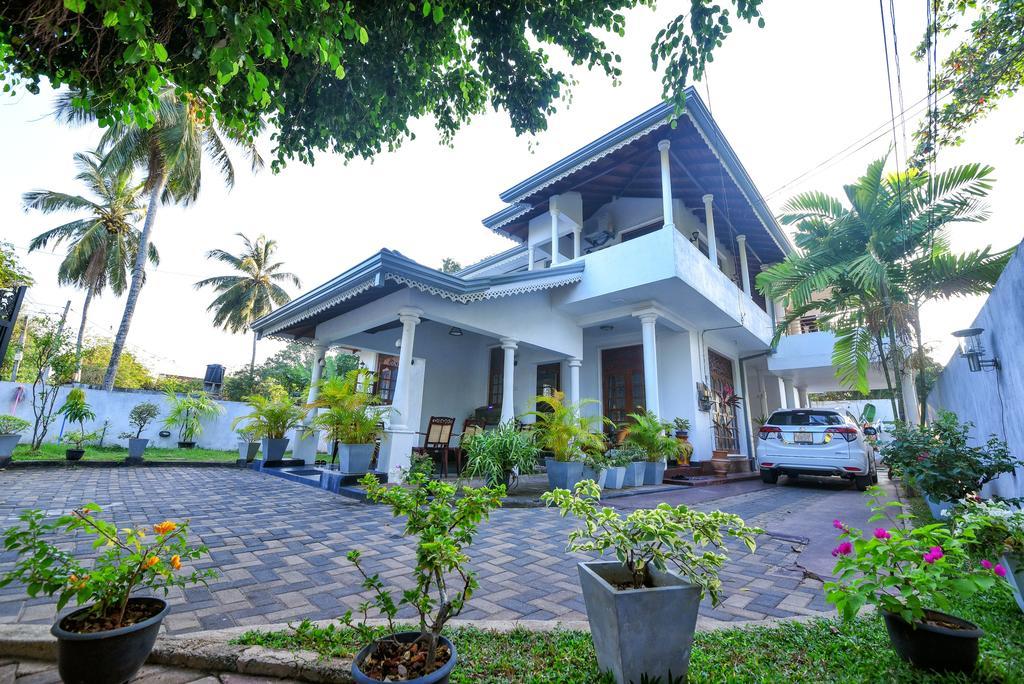 Asian Villa Negombo Exterior foto