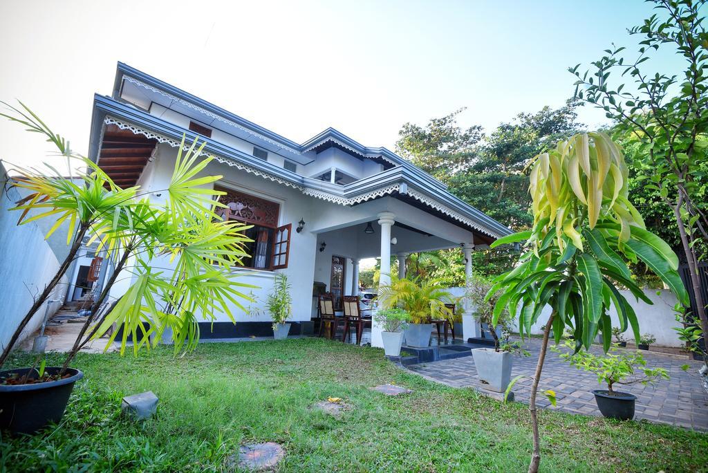Asian Villa Negombo Exterior foto
